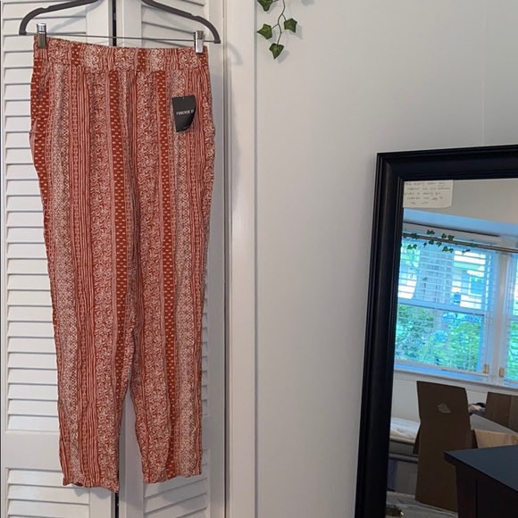 Forever 21 Printed Pants - Picture 1 of 3